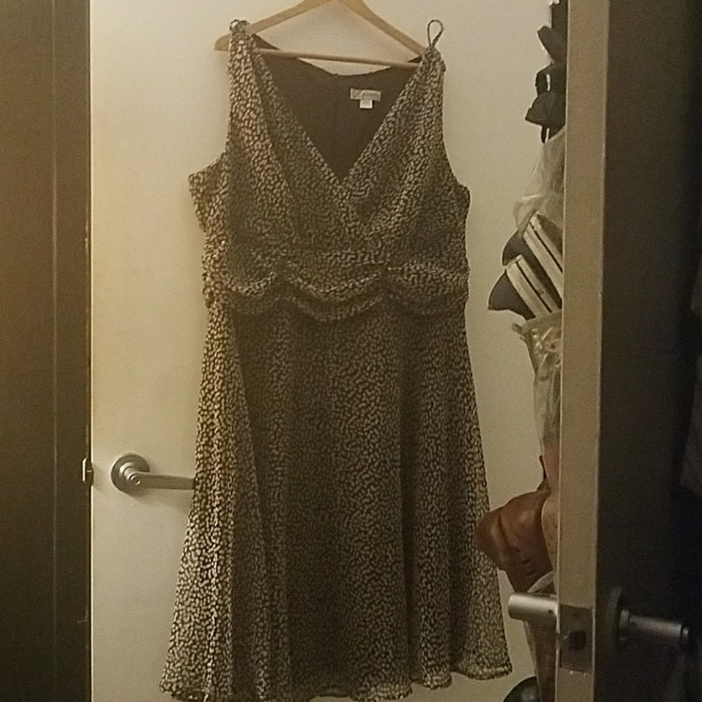 Dress Barn pokadot swing dress 20W